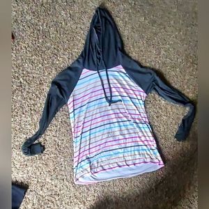 Pulse lightweight hoodie